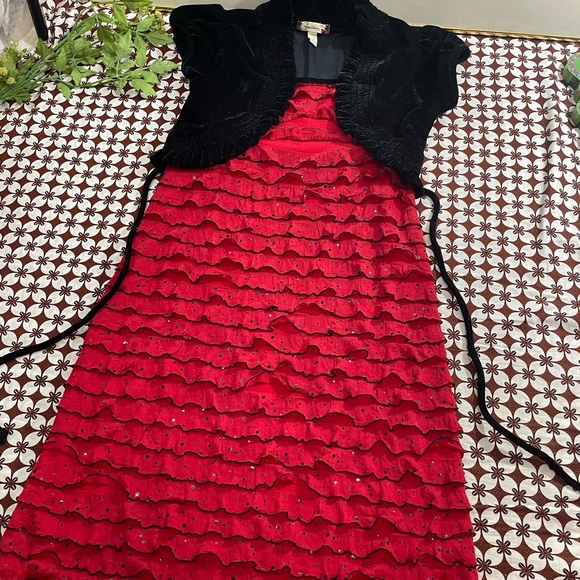 Black Red Dress - Picture 3 of 11